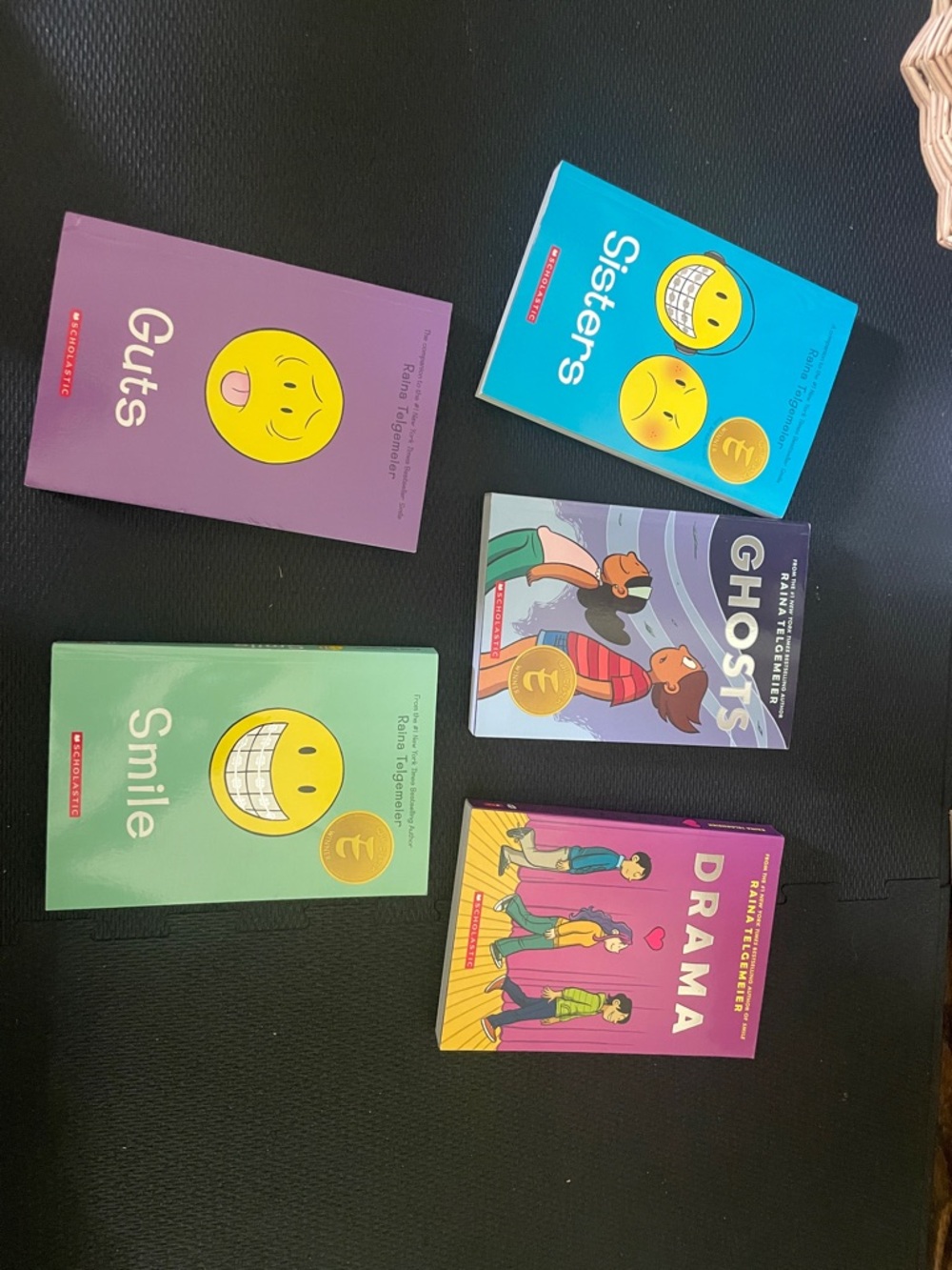 Collection of Colorful Kids Graphic Novels - Guts, Sisters, Smile, Ghosts, Drama